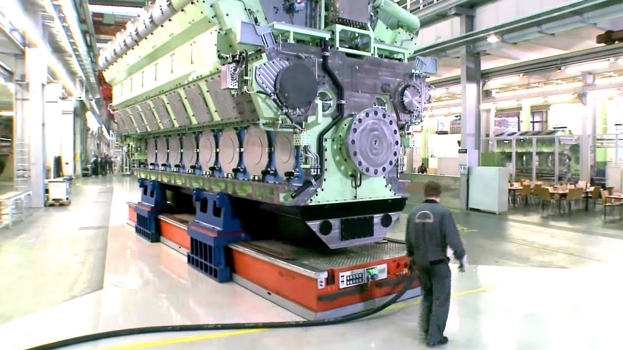 MAN Diesel and Turbo Factories BIG Ship Engine with HUGE PISTONS