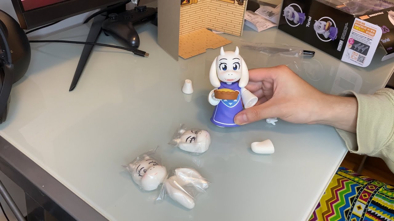 Unboxing Nendoroid 2123 - Undertale Toriel - YouTube