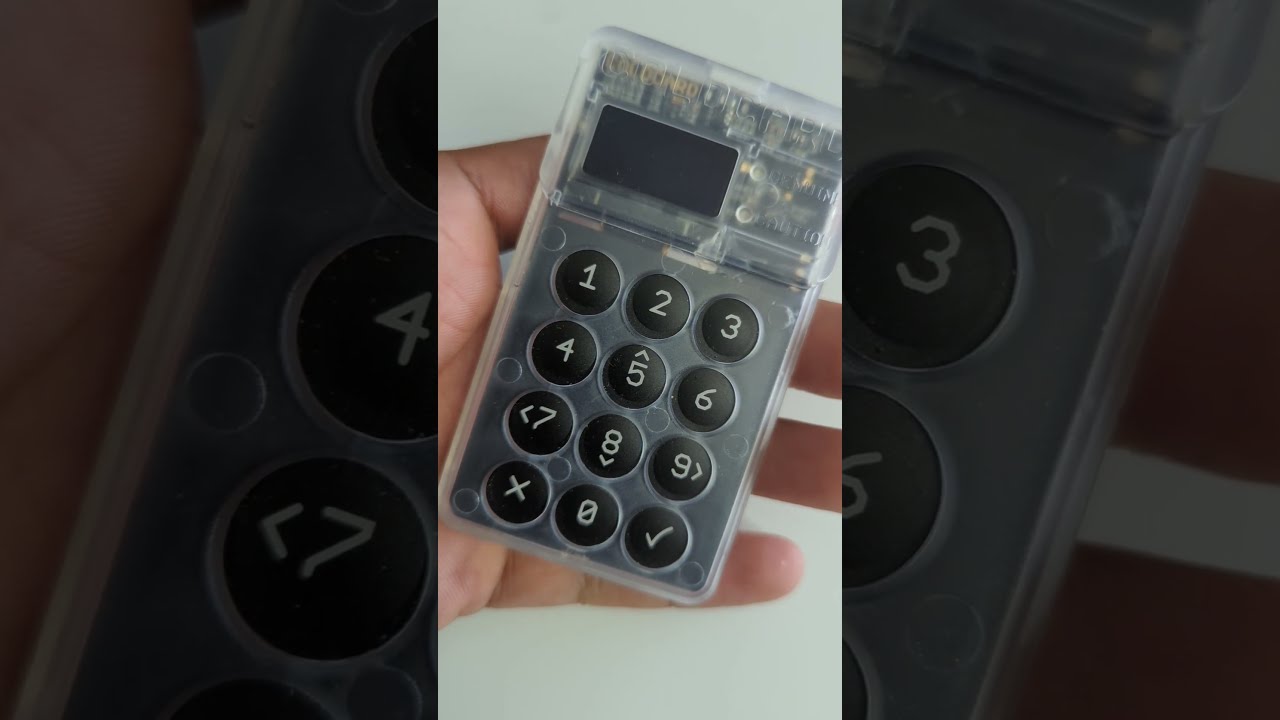 Bitcoin Hardware Wallet (Coldcard)
