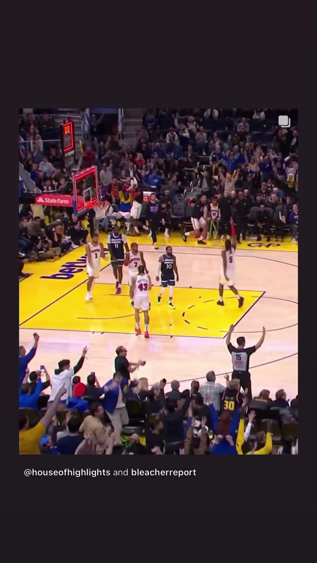 Steph over two players #hoodnews #stephencurry #omg #how #warriors #timberwolves #clutch #stephcurry