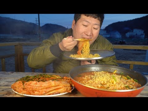 불타는 고추짬뽕(Hot spicy <strong>instant</strong> Jjamppong) 맛있게 먹방~!! 요리&amp;amp;먹방!! - Mukbang eating <strong>show</strong>