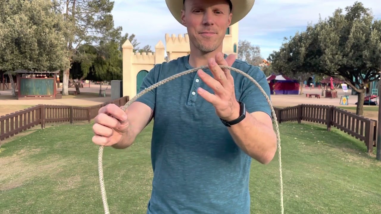 How To Make a Paracord Bullwhip (like Indiana Jones)! TKOR's How