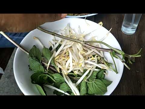 ก๋วยเตี๋ยวเรือ หลังวัดหนามแดงเส้นเทพารักษ์ สมุทรปราการ