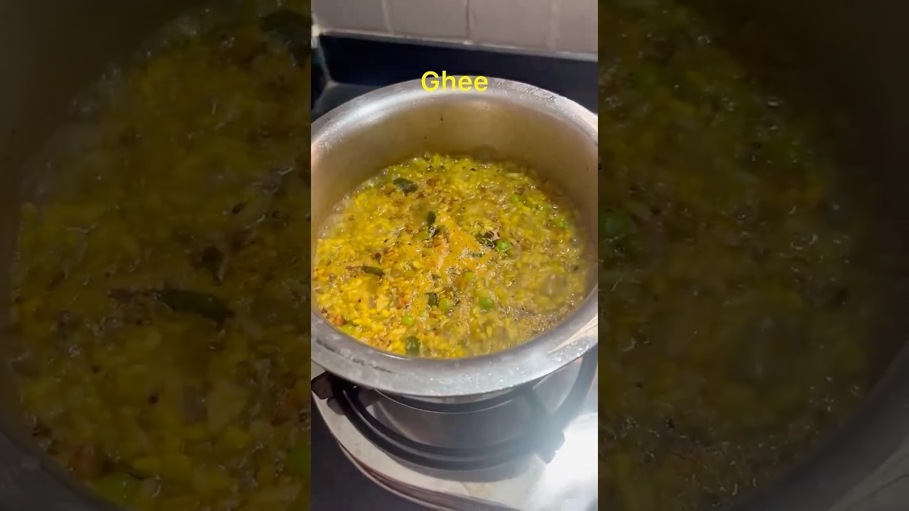 Vegetable Khichdi without onion and garlic