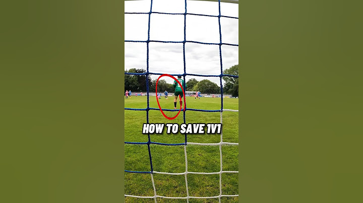 HOW TO SAVE 1v1 💪 Goalkeeper Tutorial #tips