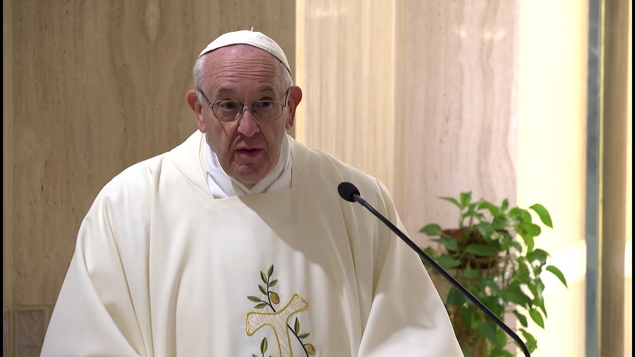 El Papa en Santa Marta: Un sacerdote no es ni un empleado ni un funcionario, es un padre