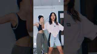 5 Songs Mashup Tiktok Dance (Samuele Brignoccolo Mashup) Resimi