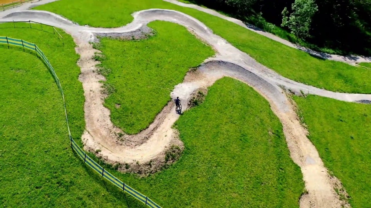 Testfahrt Bikepark Isny Max Riedel - YouTube