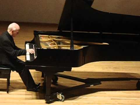 Ricardo Castro-Mazurka Melancólica. Federico Osorio, piano.