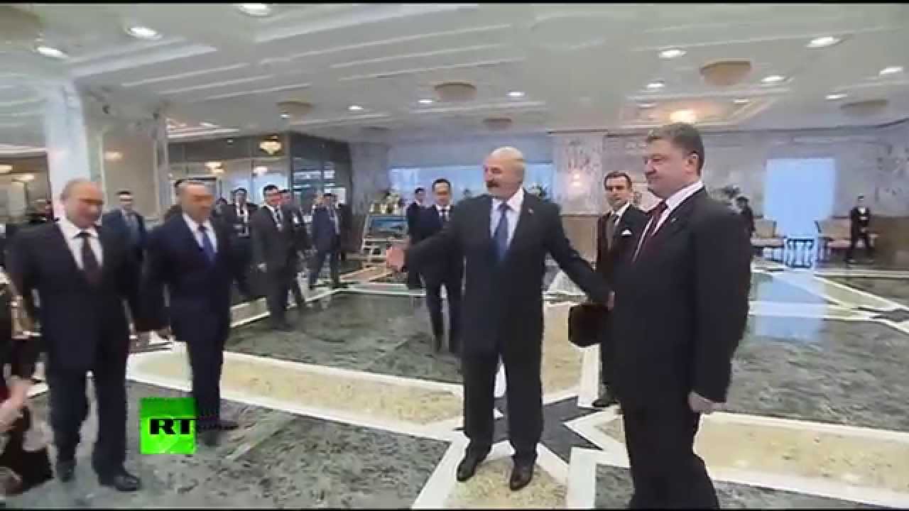Putin and Poroshenko Shake Hands HD / путин и порошенко ...