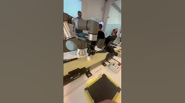 Universal Robots 🤖 conveyor training