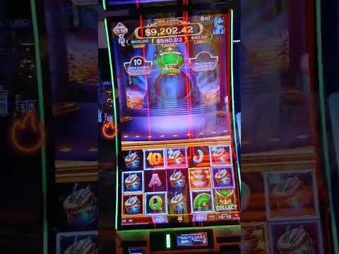 馃挜 Par de 10! 馃挜 Pura maldad en esta mesa! 馃槇 #poker #lasvegas #casino