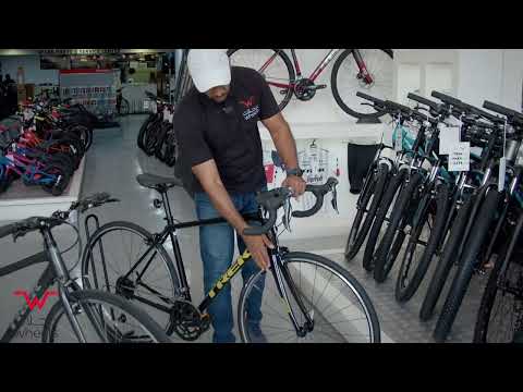 فيديو: كيفية حركة بهلوانية بالدراجة على دراجة جبلية (بالصور)