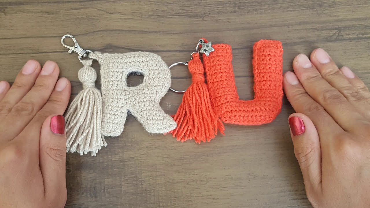 Abecedario 🌹 Letra U 🌹a crochet tamaño llavero paso a paso - YouTube - HEYDCROCHET