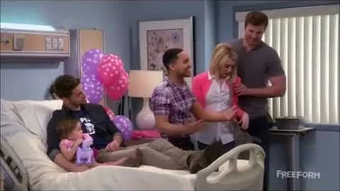 Does Riley have a baby in baby daddy?