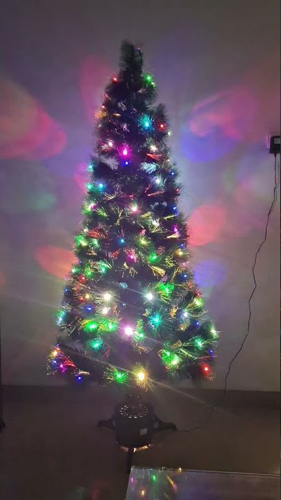 keren Pohon Natal ini
