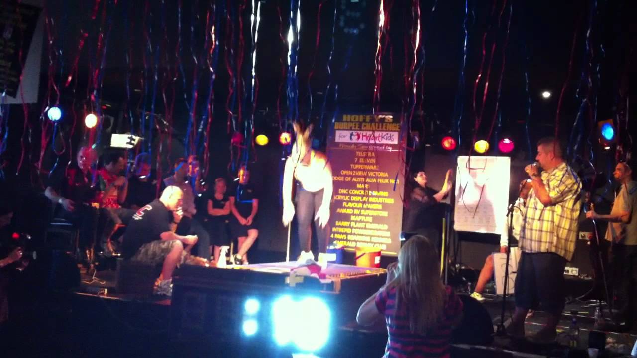 World Record 2012 Most Burpees in 1 Minute by Julie Hoffmann YouTube