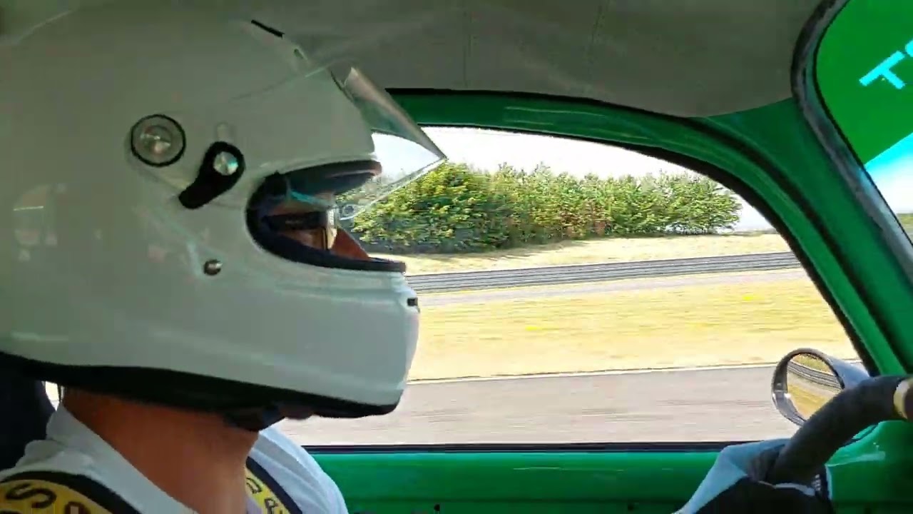 Aircooled Race Weekend 2023, Bilster Berg, green super beetle, 200 PS, Type 4