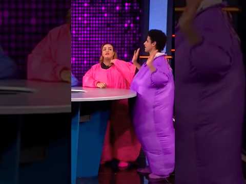 ضميري مرتاح و معليش ديون انا اعرف ناس بتنام اكتر من كده حمدي الميرغني برنامج عيش الليلة