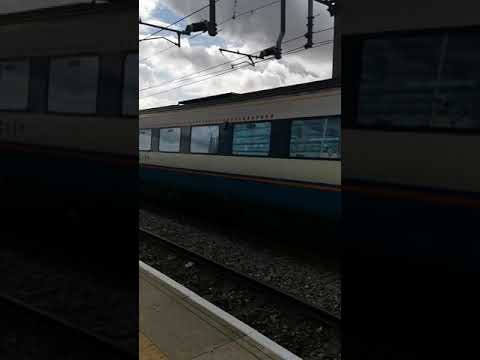 East Midlands Trains High Speed through Luton Parkway