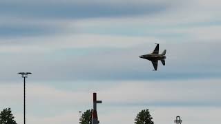 F16 Viper demo team high G takeoff