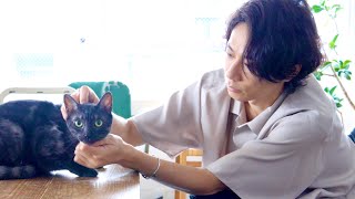 [Alexandros]川上洋平、愛猫ラテとプライベートな一面も／ペイディCM+メイキング