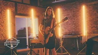 Miniatura de vídeo de "Mitski Live: "My Body Is Made Of Crushed Little Stars" - AEA Sessions | Aearibbonmics.com"