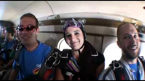 Sarah Zinn SKYDIVES!!