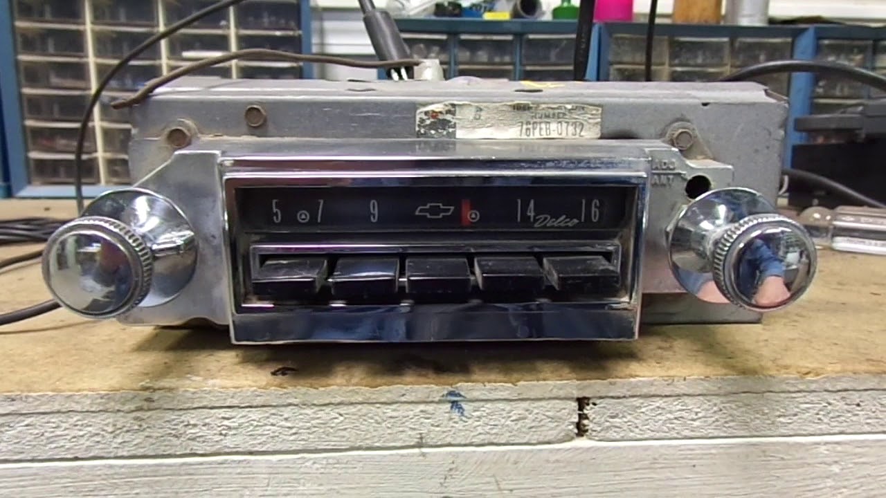 1963-1964 Full Size Chevy AM Push Button Radio