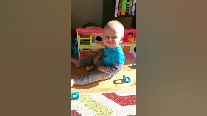 Dancing to the doll house hip hop