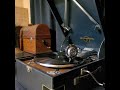 藤山 一郎・(解説)靜田 錦波 ♪藤山 一郎 傑作集♪(上)1937年 78rpm. Columbia Model No G ー 241 phonograph.