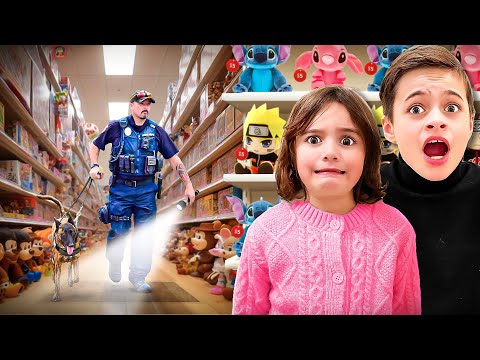 Vidéo: Les meilleures aventures de magasin de jouets de New York pour les enfants