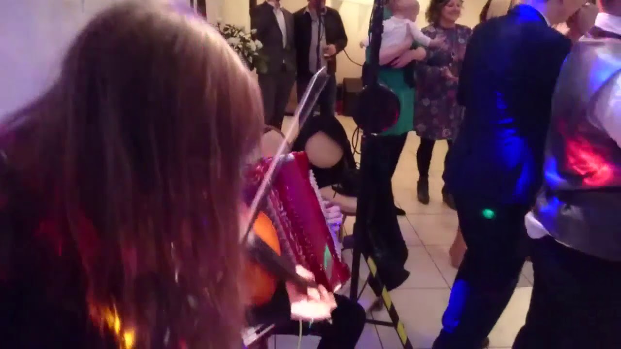 Irish wedding band Black Velvet Rakes of Mallow I'll tell my ma