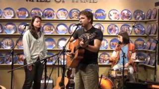 Darren Hanlon and Shelley Short perform 'Scenes of a Separation' on WDVX chords