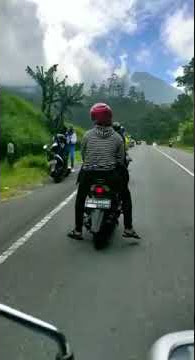 Story wa pemandangan gunung