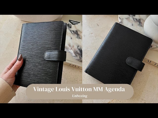 Unboxing: Louis Vuitton Medium Ring Agenda 
