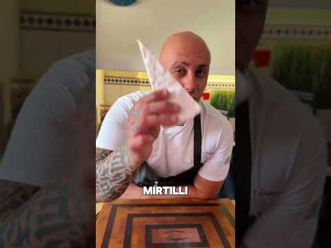 Crostoni con Brie, Mirtilli e Coppa Croccante