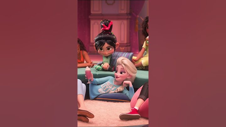 Vanellope Enseña a las Princesas a Vestirse Cómodas