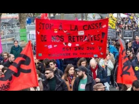 Réforme des retraites : des grévistes ont envahi brièvement le siège de LVMH à Paris