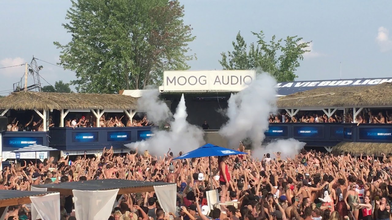 Martin Garrix @ Beachclub - Forever
