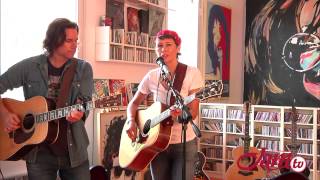 Sarah Lee Guthrie and Johnny Irion - I Ain't Got No Home (Woody Guthrie cover) (Live @ Jam TV) chords