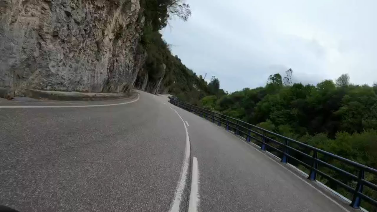 Potes Triangle Side 2/3 Cangas de Onís to Panes (Picos de Europa