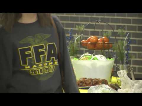 Macomb High School Celebrates National FFA Week