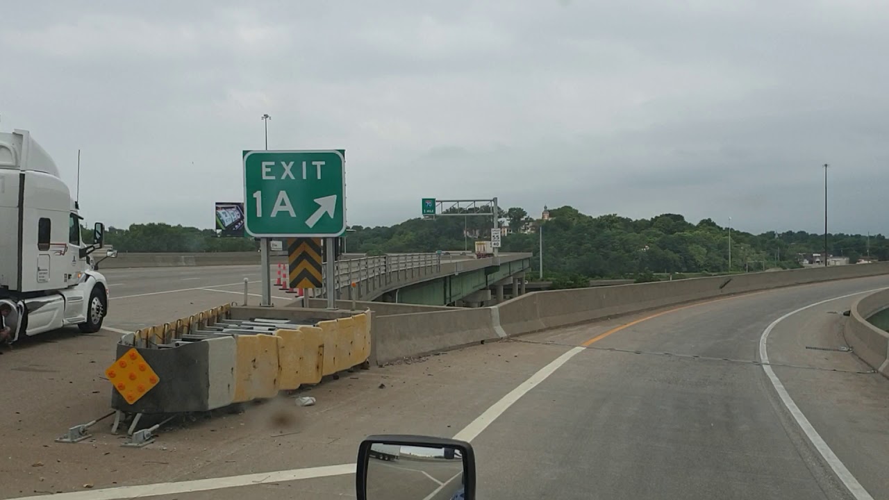 Coming into Kansas City - YouTube