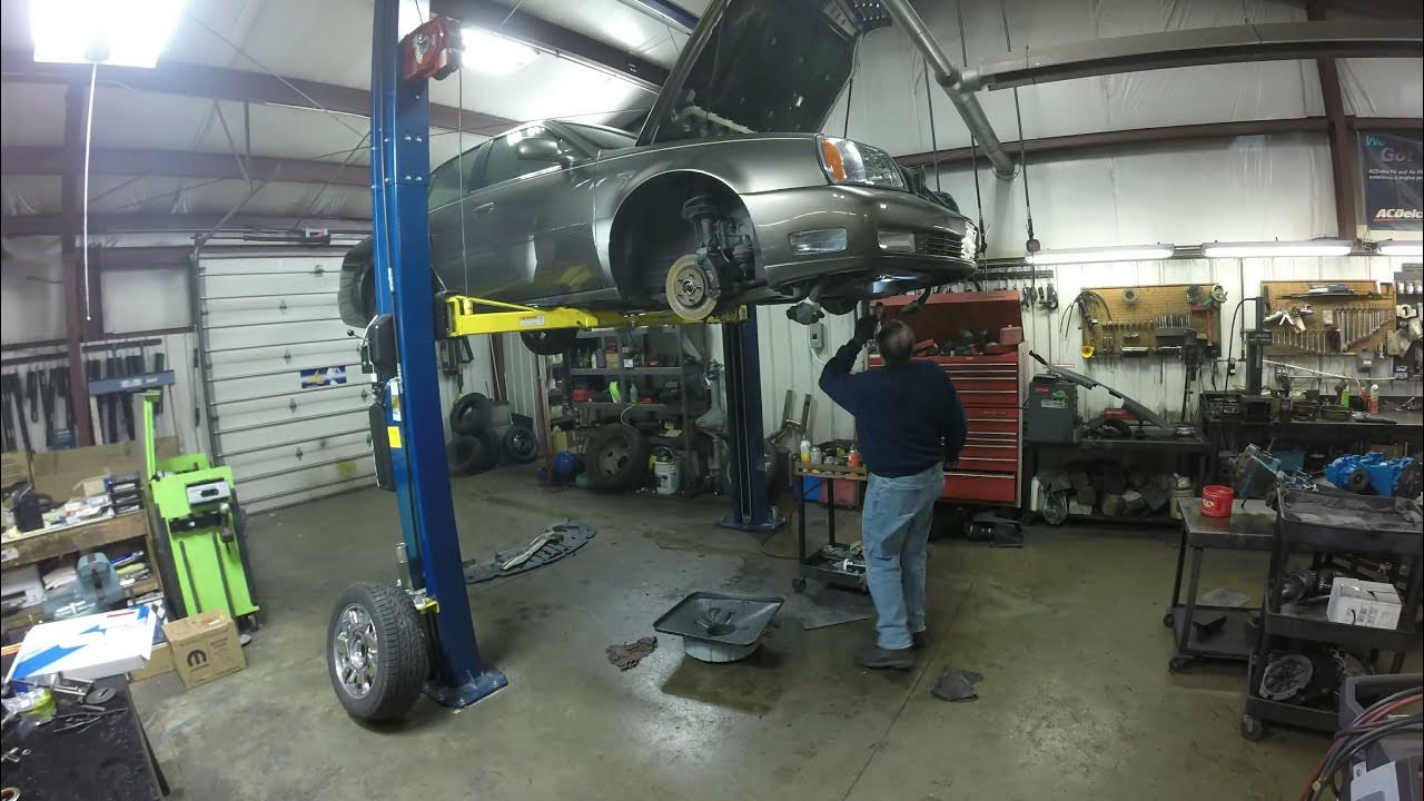 Cadillac Northstar Engine Removal and Teardown - YouTube