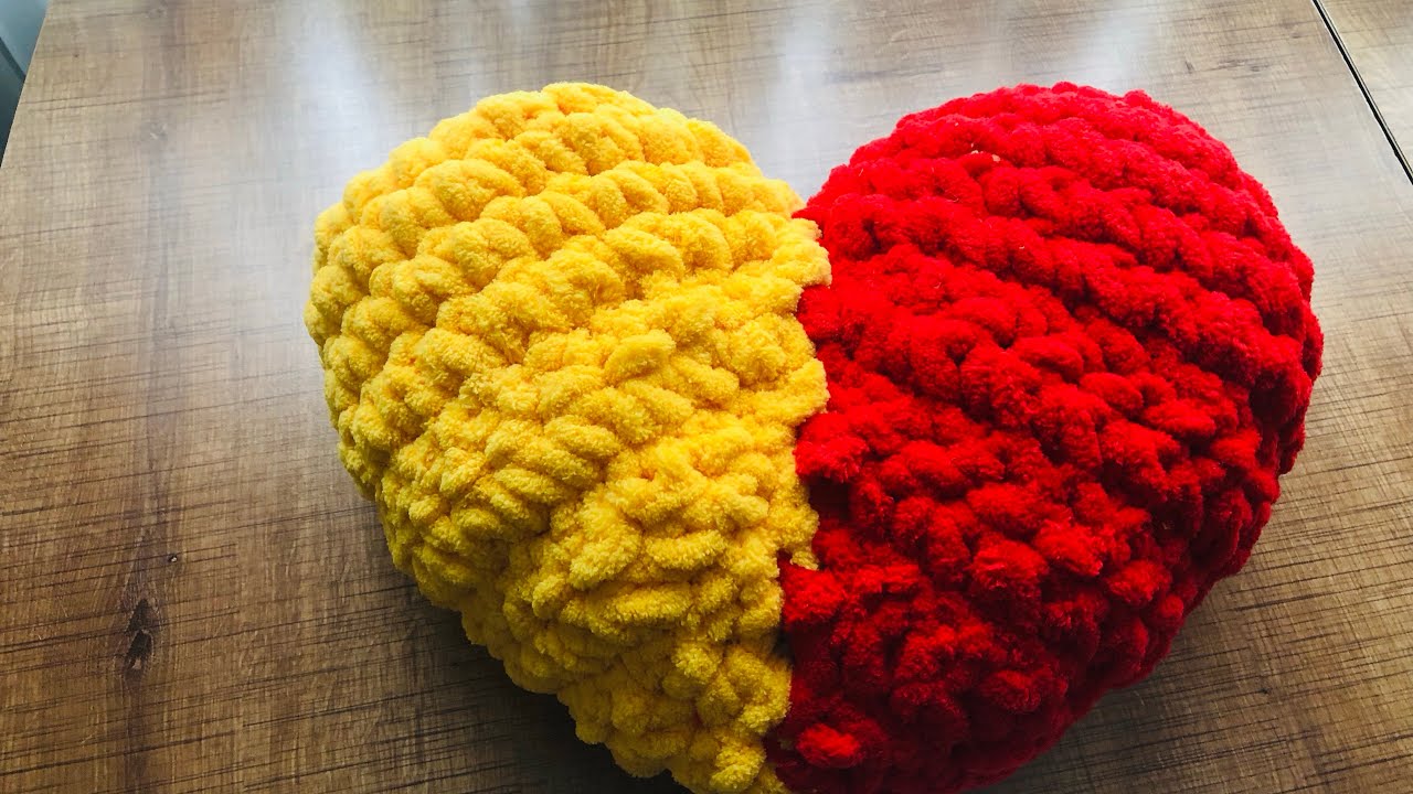 İKİ RENKLİ KALP YASTIK YAPIMI /TARAFTAR KALP YASTIK YAPIMI❤️💛 #kalpliyastık #taraftarkalpyastık