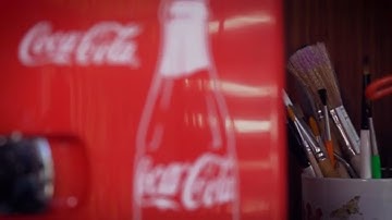 Cute Unboxing: A Mini Coke Fridge!