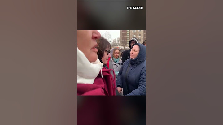 Мать Навального на похоронах сына