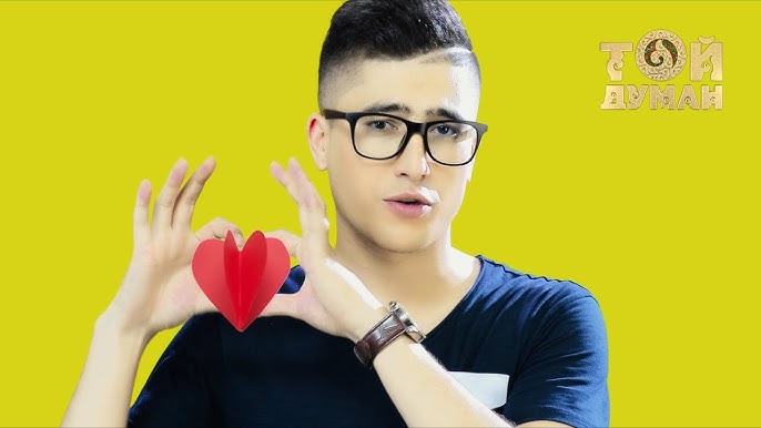 ВКонтакте желісіндегі секс-бестік әйел Порно украиндық әйел кафеде