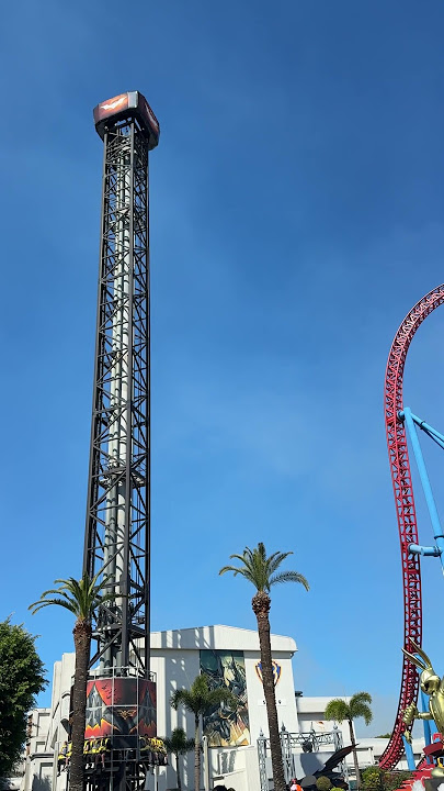 BATWING lunch at Warner Bros. Movie World #2025 #themepark #batman #warnerbros #movieworld
